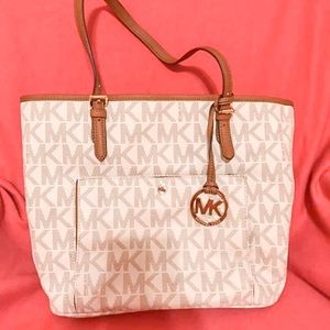 ❌SOLD❌ Michael Kors Jet Setter Tote
